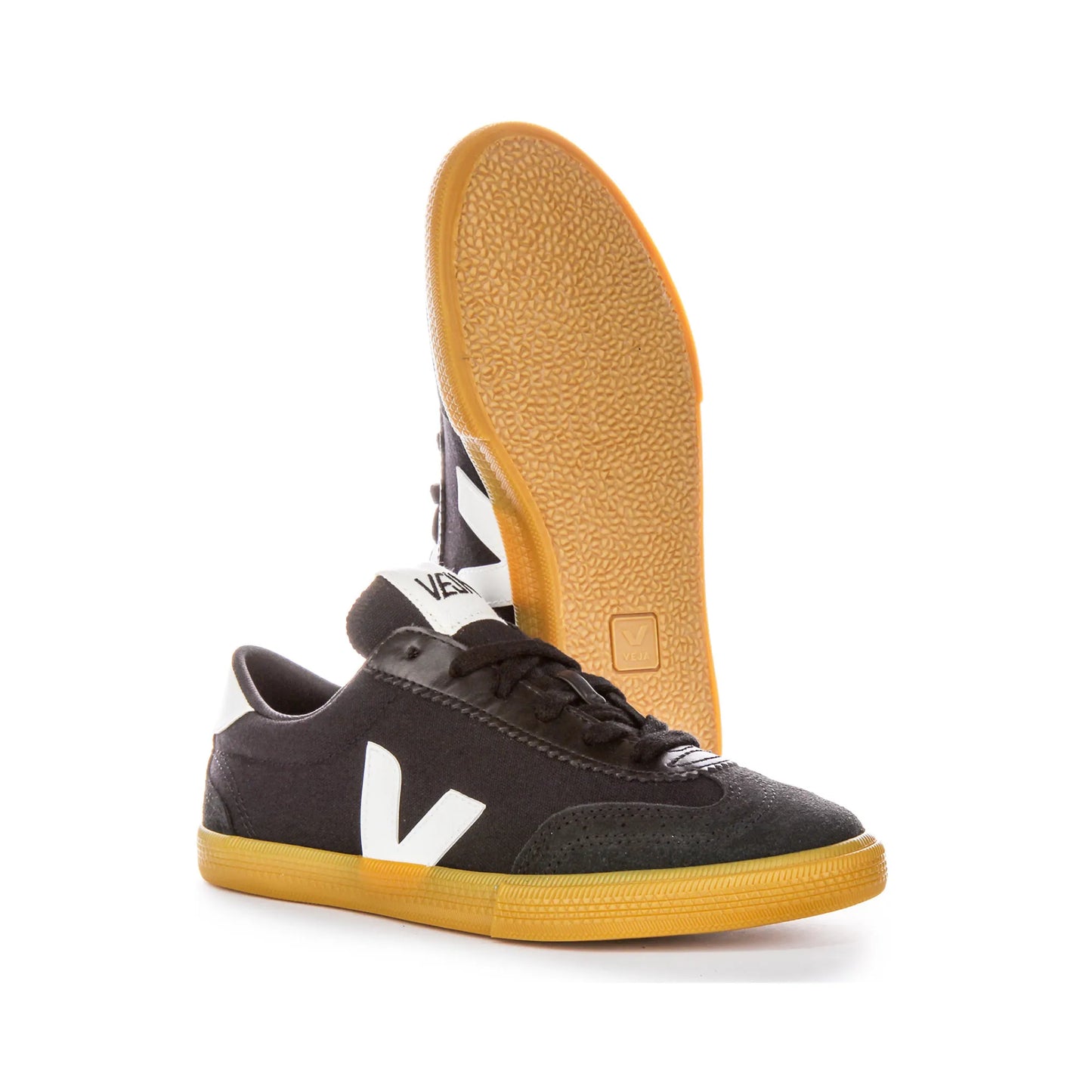 VejaVolleyInBlackWhiteForWomen-6