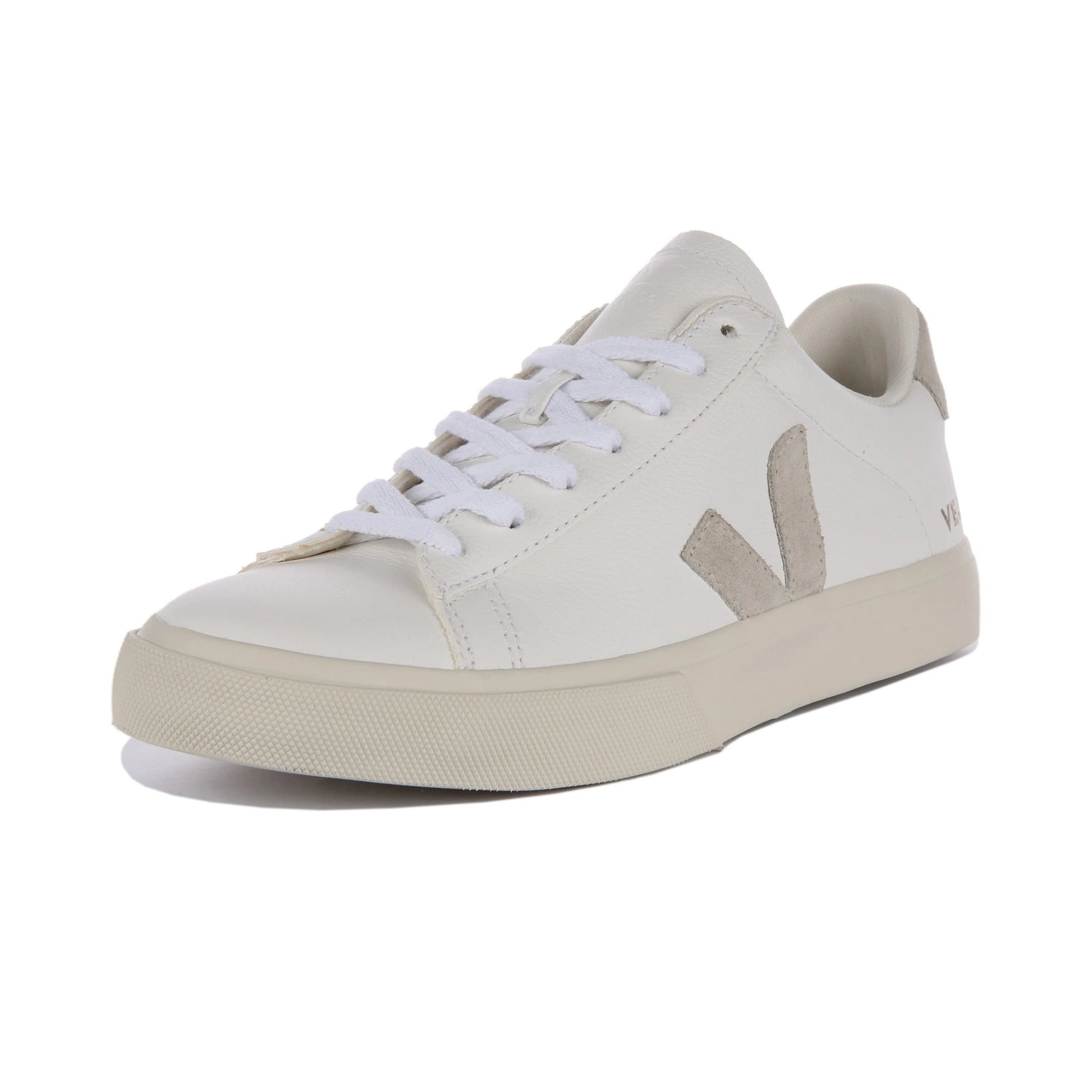 Veja_Campo_Chromefree_White_Grey_1